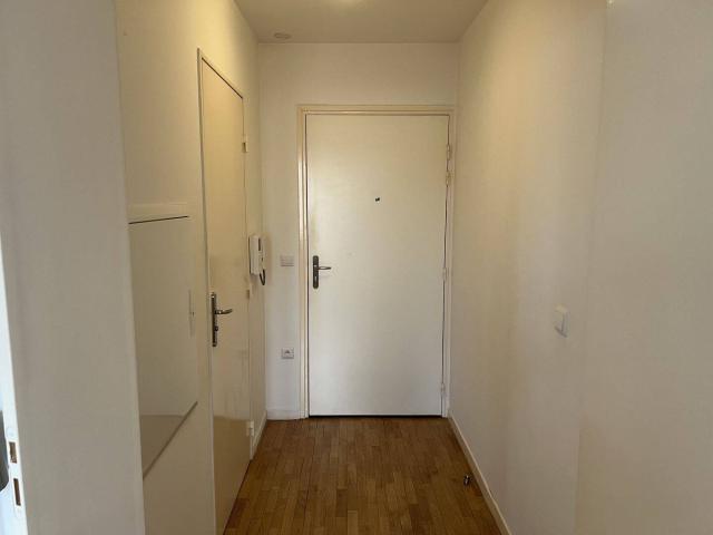 Studio location à Les Antes, Rungis