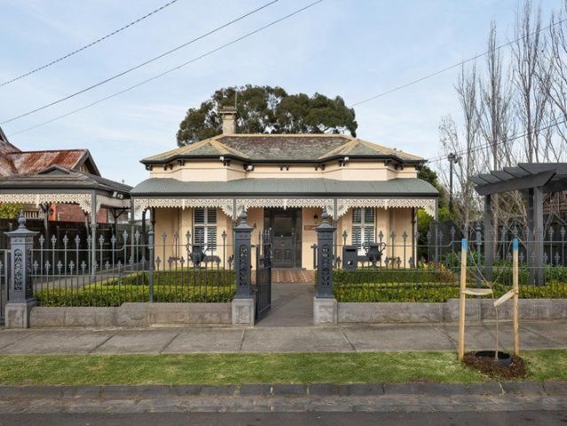House for sale in Moonee Ponds, Melbourne