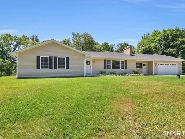 House for sale in Brooklyn, Connecticut