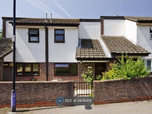 House for rent in Ocean Estate, Mile End