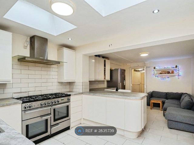 House for rent in Ocean Estate, Mile End