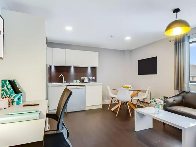 Studio for rent in Hyde Park, West Yorkshire