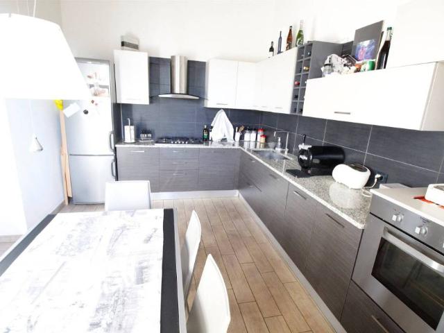 Appartamento in affitto a Castel Morrone, Campania