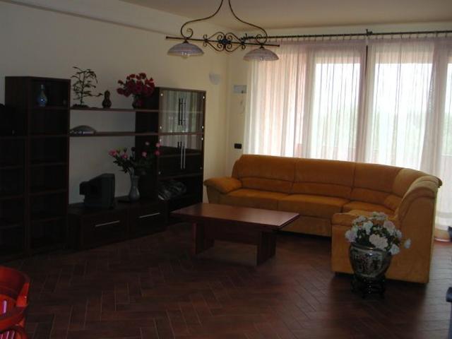 Appartamento in affitto a Varedo, Lombardia