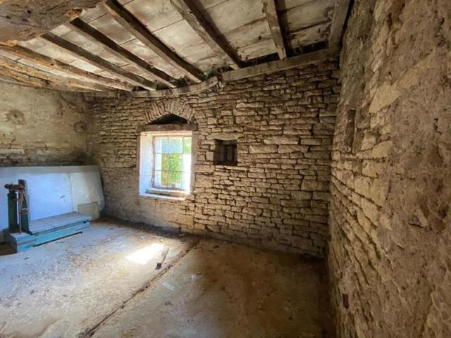 Maison vente à Mâcon, Uchizy