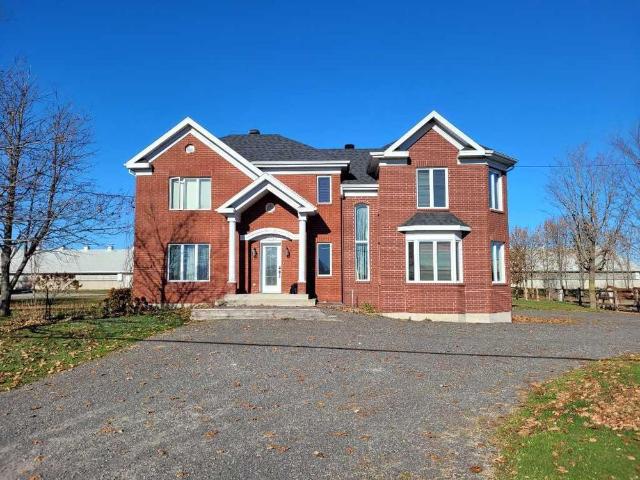 Apartment for rent in Saint-François-de-la-Rivière-du-Sud, Chaudière-Appalaches