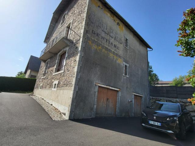 Maison vente à Mauriac, Riom-ès-montagnes
