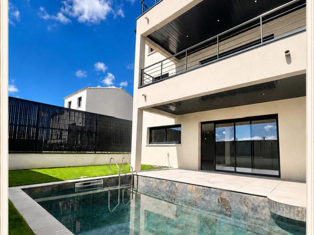 Maison vente à Nîmes, La Calmette