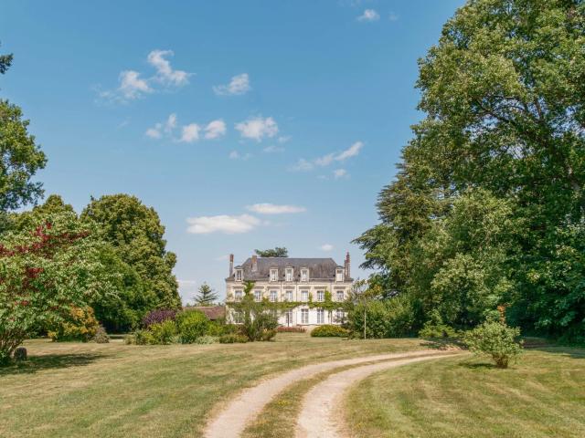 Maison vente à Loches, Descartes