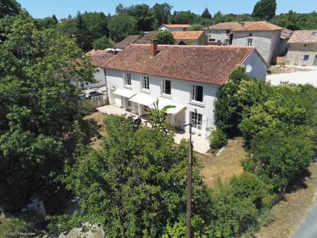 Maison vente à Confolens, Nanteuil-en-vallée