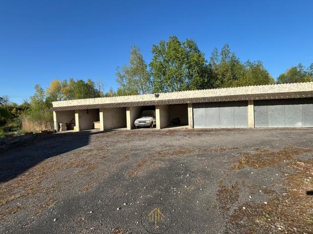Maison vente à Confolens, Aigre