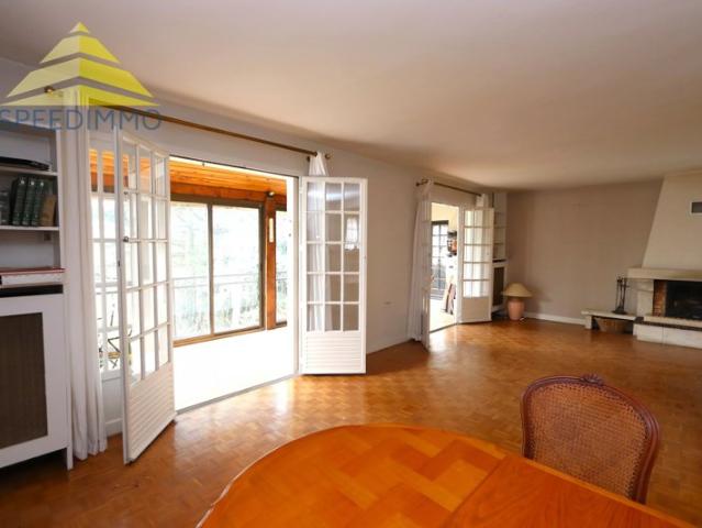 Maison vente à Créteil, Mandres-les-roses