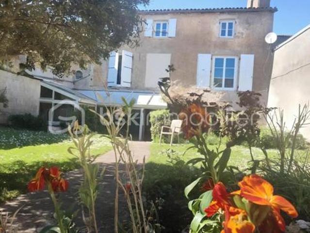 Maison vente à Montmorillon, Couhé