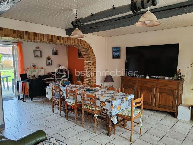 Maison vente à Alençon, Neauphe-sous-essai