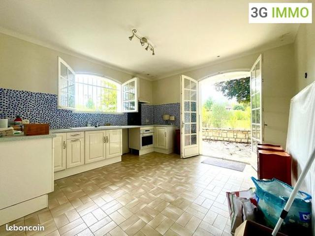 Maison vente à Figeac, Molières