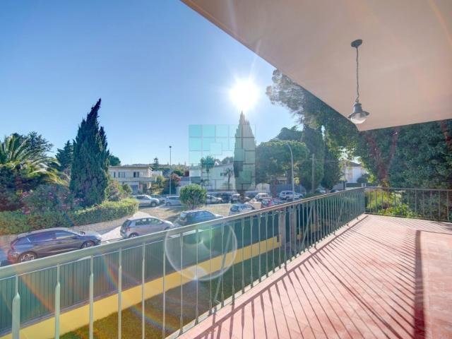 Casa alugar em Nova Oeiras, Oeiras
