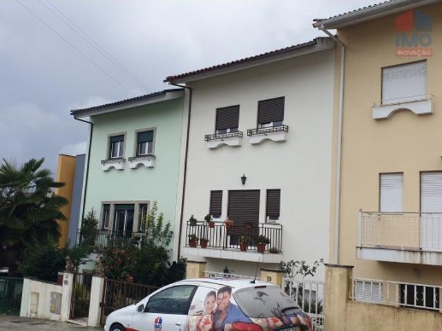 Casa venda em Lugar de São Roque, Vila Real