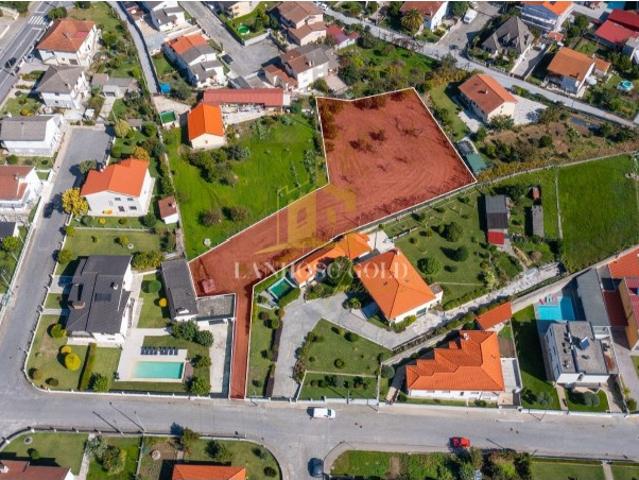 Terreno venda em Além da Veiga, Póvoa De Lanhoso
