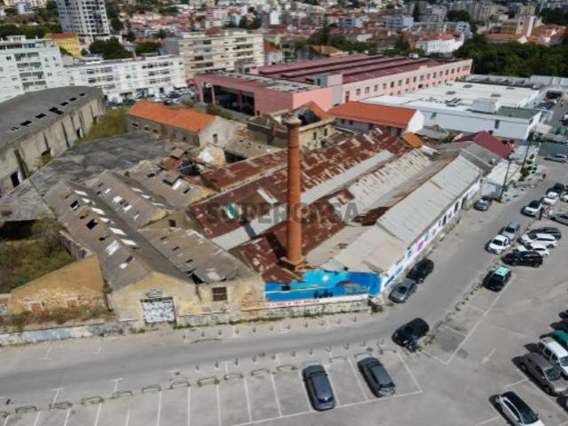 Armazém venda em Setúbal