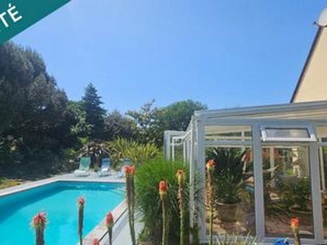 Villa vente à Le Brossil, Saint-Thual