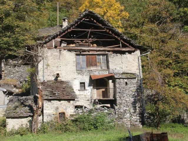 Bauernhaus kaufen in Linescio, Tessin