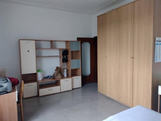 Stanza in affitto a Ovest, Brenzone