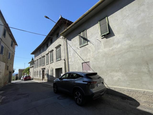 Casa in vendita a San Pietro Belvedere, Toscana