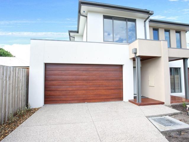 Townhouse for rent in Camerons Creek, Victoria