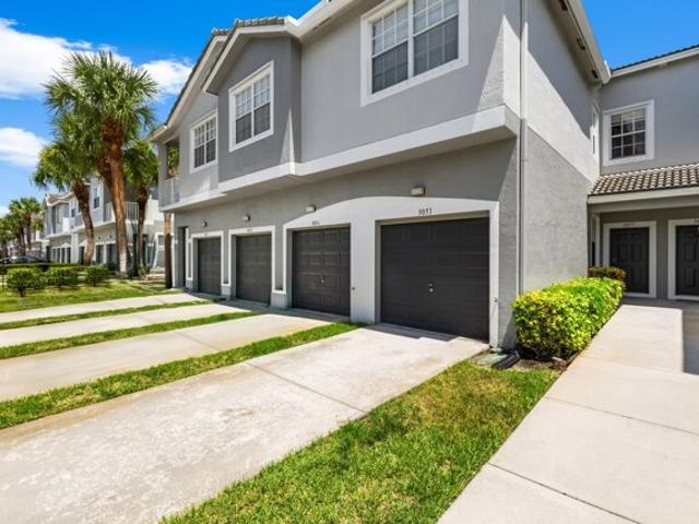 Condo for sale in Greenacres Condo for sale in Greenacres