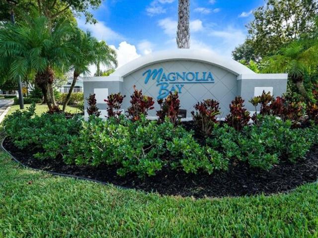 Condo for sale in Greenacres
