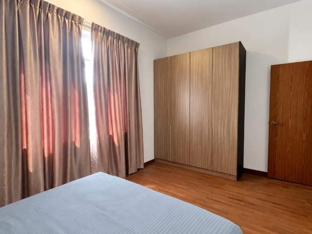 Room for rent in Kampung Bakar Batu, Johor Bahru
