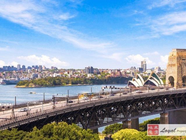 Apartment for rent in Lower North Shore, Sydney