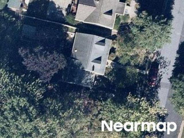 House for sale in Edison, New Jersey