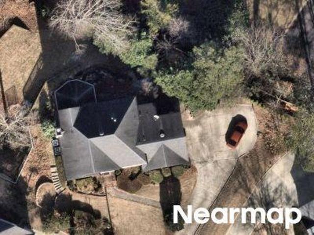 House for sale in Roswell