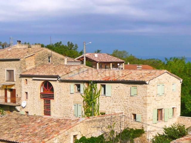 Maison vente à France métropolitaine, Grane
