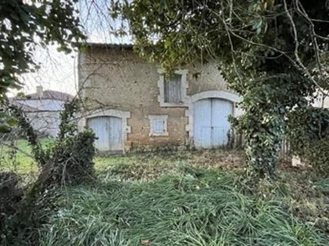 Maison vente à Confolens, Nouvelle-Aquitaine