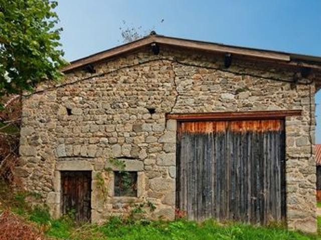 Maison vente à Thiers, Celles-sur-durolle