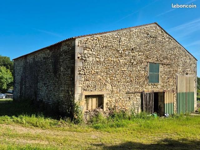 Maison vente à Rochefort, Saint-coutant-le-grand