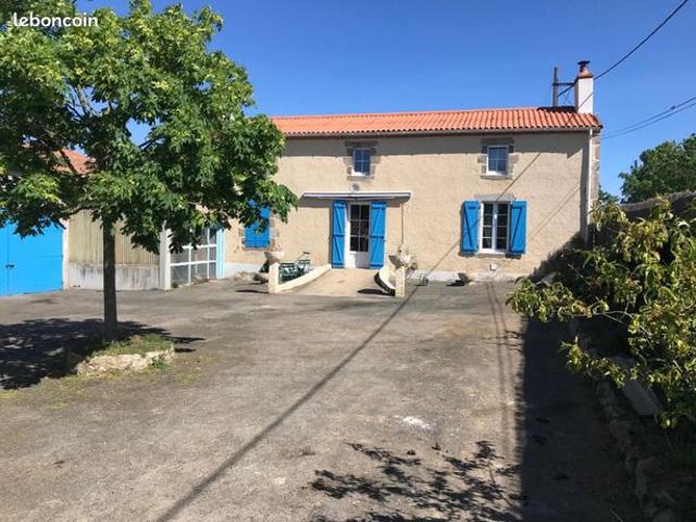 Maison vente à Bressuire, Luché-thouarsais