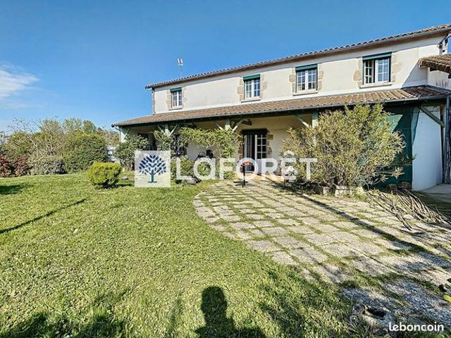 Maison vente à Bressuire, Combrand