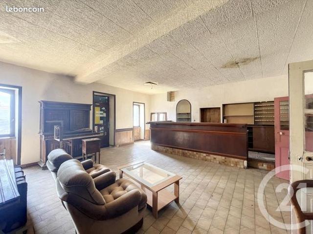 Maison vente à Le Mayet-d'École, Allier