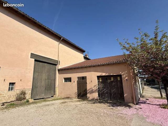 Maison vente à Mâcon, Senozan