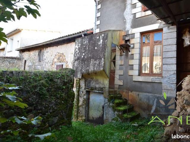 Maison vente à Nontron, Busserolles