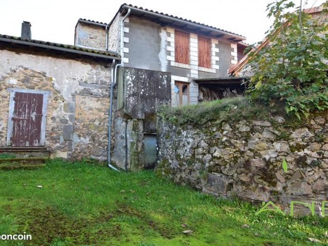 Maison vente à Nontron, Busserolles