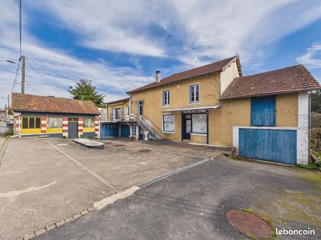Maison vente à Nontron, Saint-saud-lacoussière