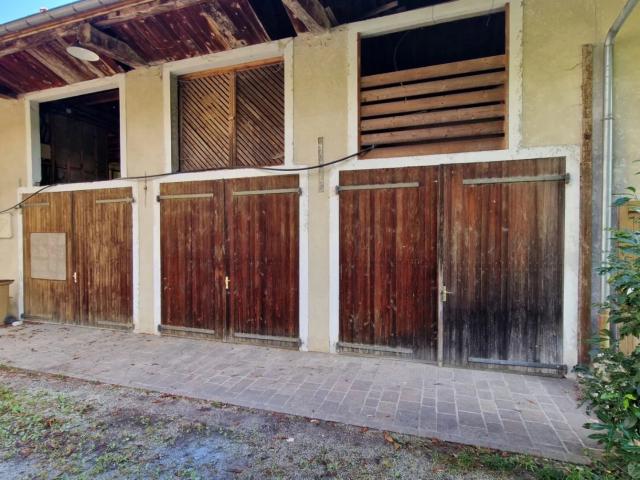 Maison vente à Les Collombs, Montcel