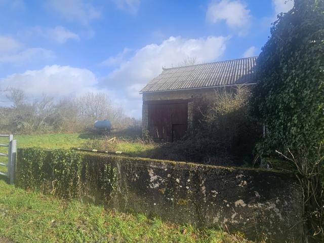 Garage vente à Aubusson, La Celle-sous-gouzon