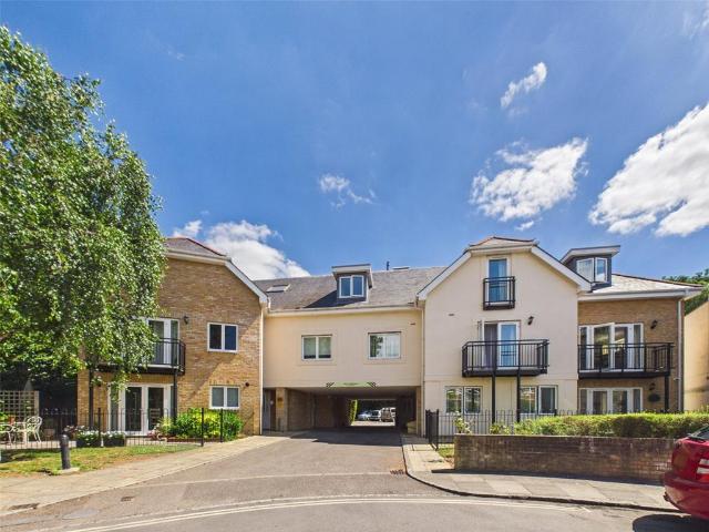 House for rent in Strawberry Hill, Greater London