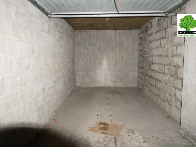 Garage vente à Lyon, Métropole de Lyon