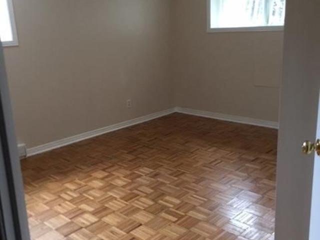 Room for rent in St. Leonard's, Quebec